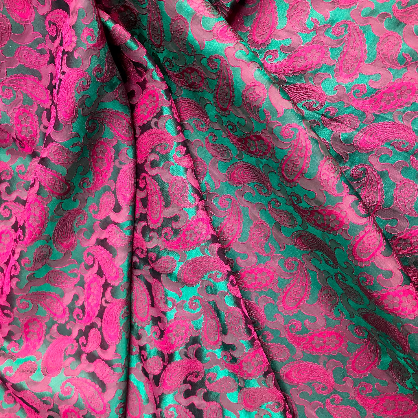Green silk with Pink Paisley design - PURE MULBERRY SILK fabric by the yard - Luxury Silk - Natural silk - Handmade in VietNam- Silk with Design