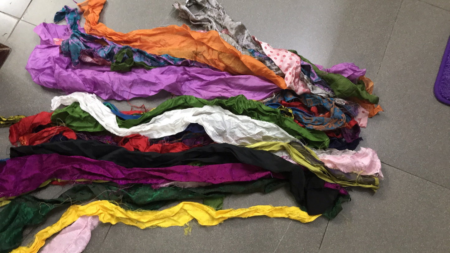 Silk ribbons - 100% Silk - Randomly color - 25 pieces