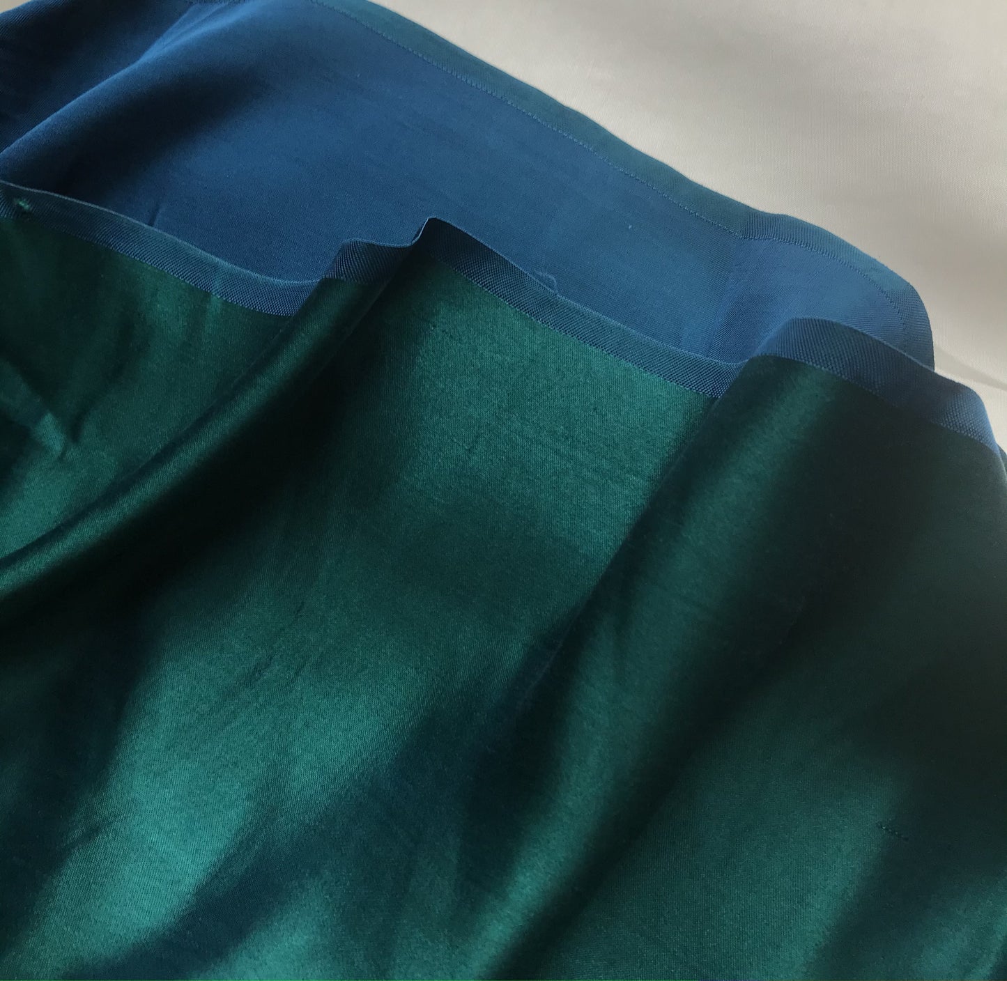 Peacock silk - PURE MULBERRY SILK fabric by the yard - Green Silk - Luxury silk fabric - Natural silk - Handmade in VietNam - Double-sided silk
